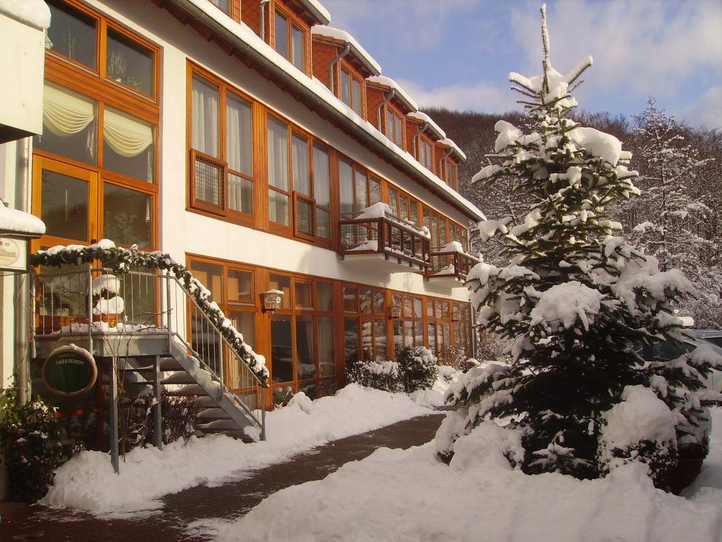Hotel Zur Erholung Brochthausen ภายนอก รูปภาพ
