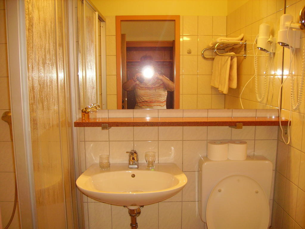 Hotel Zur Erholung Brochthausen ห้อง รูปภาพ